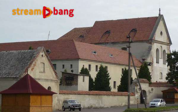 Restaurator bije na alarm: b. klasztor kapucynów w Olesku popada w ruinę