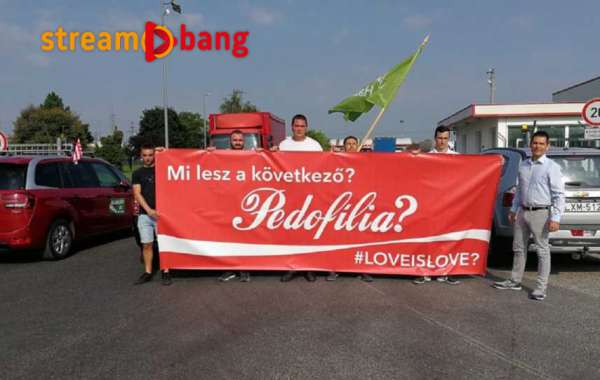 Węgry: Coca-Cola ukarana grzywną za propagandę reklamową promującą LGBT