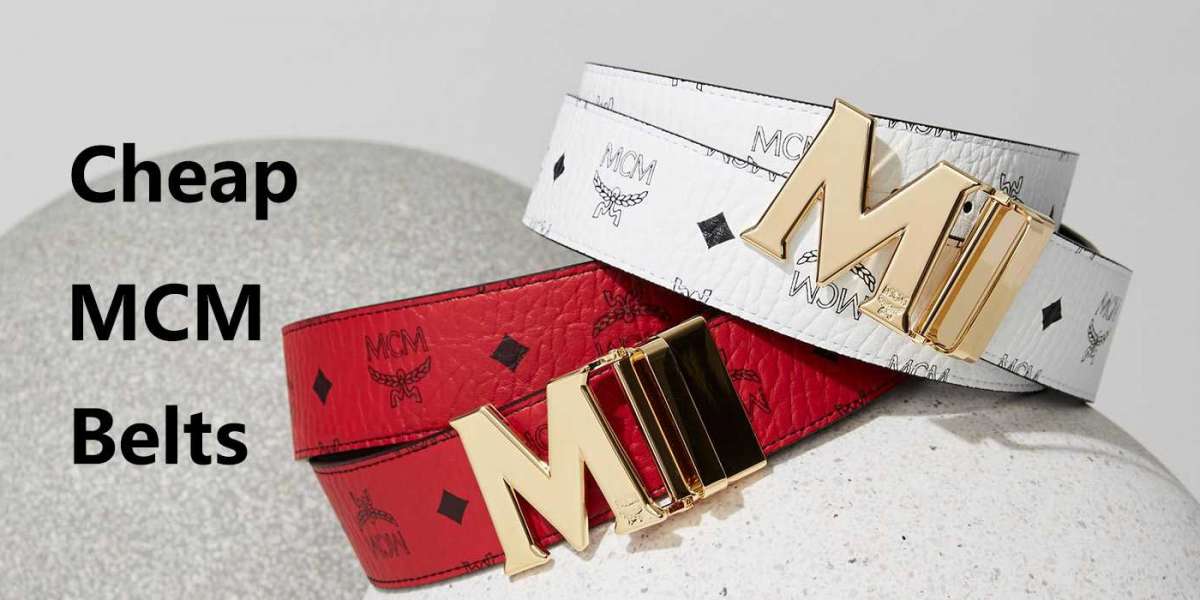 The Scrolling LED Belt Buckle Is a Classy Pattern