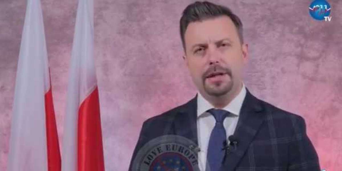 Prezydent Rafał Piech czyta Apel Roberta Malone do rodziców całego świata
