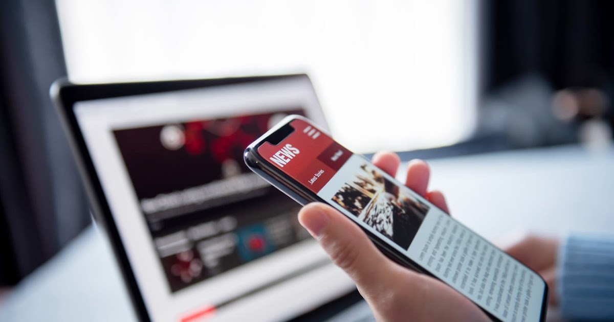 The Advantages of Reading Magazines Online Over Print Magazines