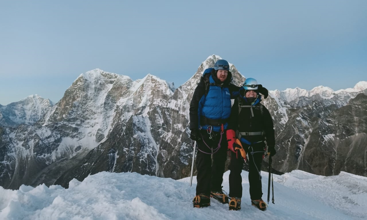 Lobuche Peak Climbing  2023/2024