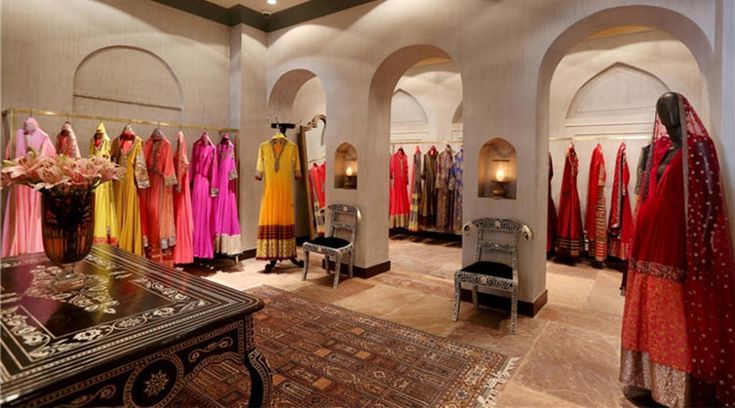 Sartorial Elegance: Expert Styling Tips for Indian Traditional Wear