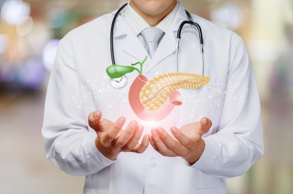What are the early warning signs of pancreatitis?