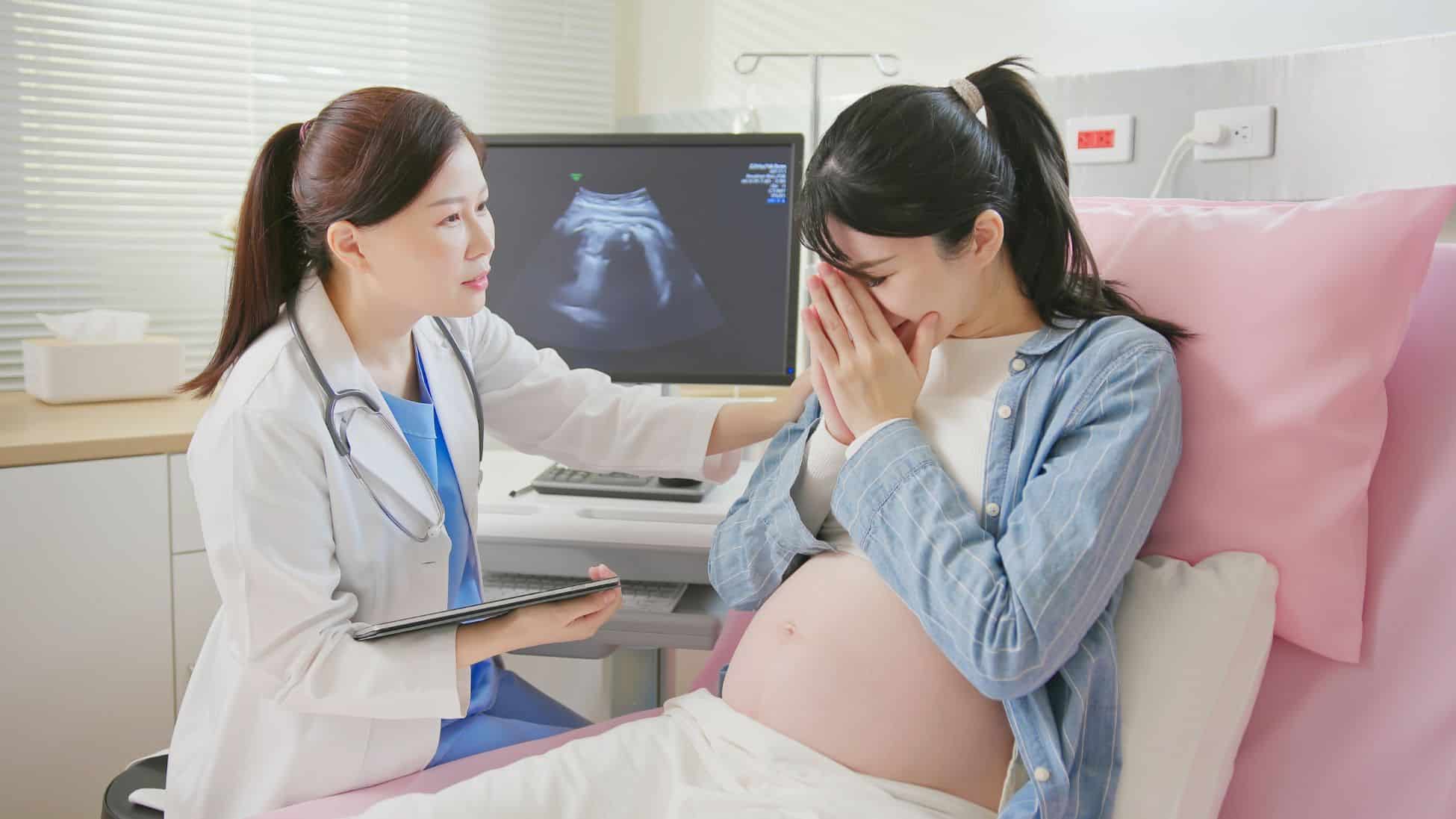 Pregnancy Skin Care: What to Do, What Not to Do
