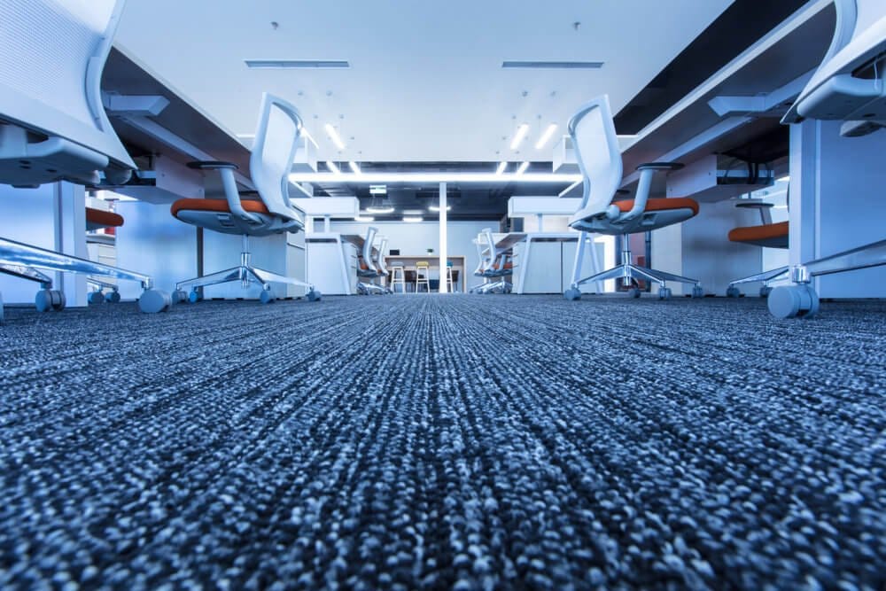 Choosing the Right Office Carpets in Dukhan: Enhancing Aesthetics and Functionality | by Risalafurniturellc | Nov, 2024 | Medium