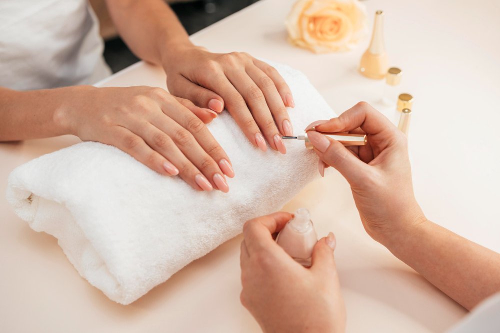 Manicura y pedicura de lujo en Andorra - Date un capricho