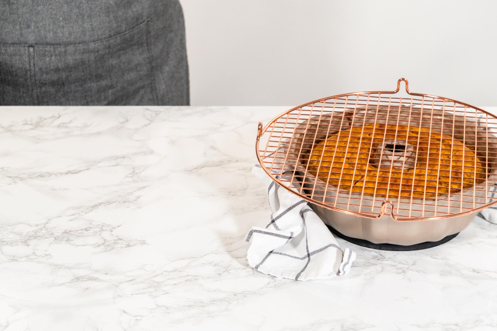 Why Quartz & Sintered Stone Are Top Heat-Resistant Worktops