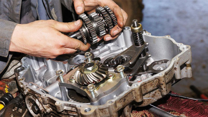 Car Gearbox & Transmission Repair Service in Dubai | Yalla Fix Auto