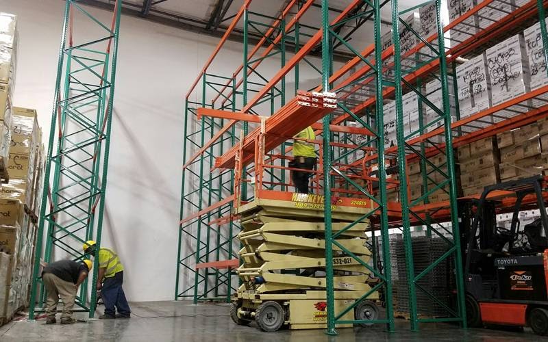 Why More Warehouses Are Switching to Pallet Racking in Ontario?