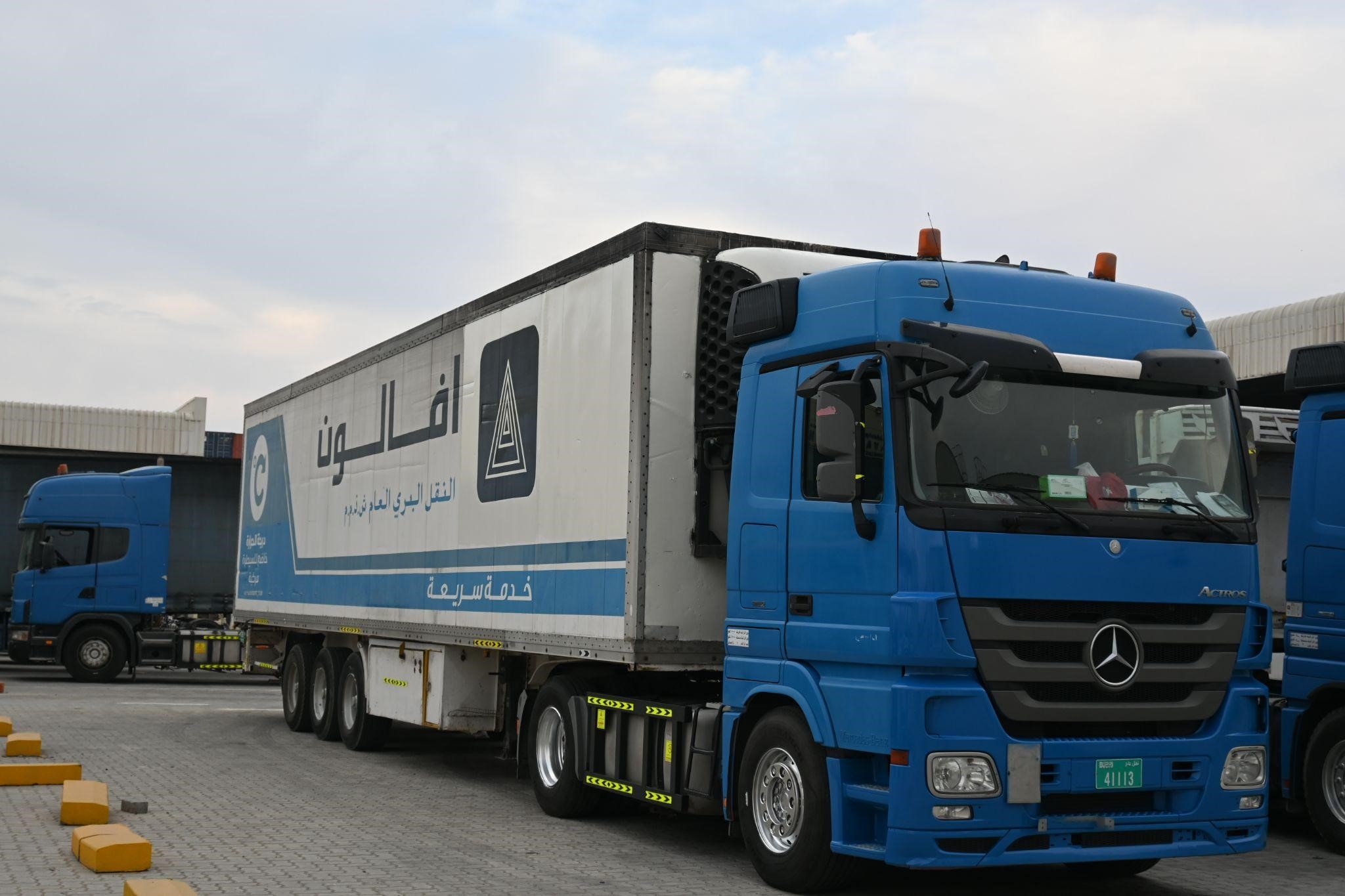 Top Logistics Cargo Services in Dubai | Nearby Dry Cargo Operations Service