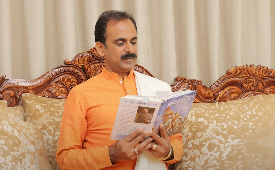 Ayurveda Health Guru – Acharya Manish Ji’s Path to Natural Wellness - InsideTechie