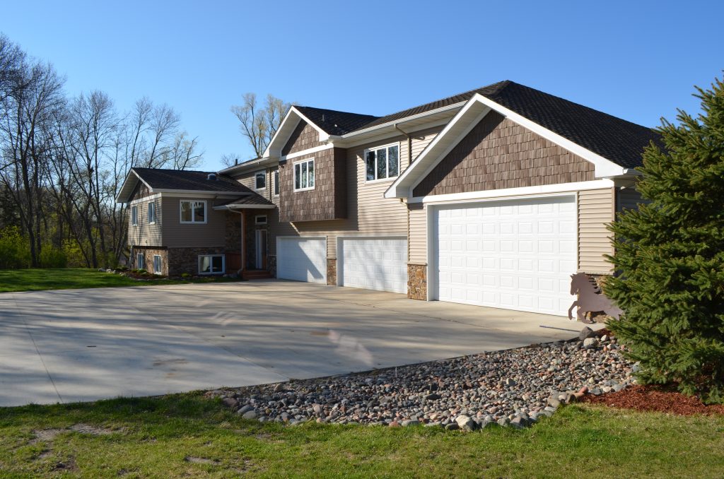 Asphalt Roof Replacement Plymouth MN | Hail Damage Roof Experts