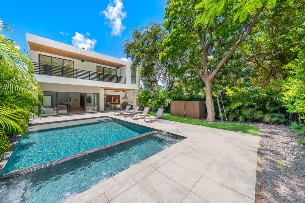 Why Do Luxury Villas In Miami Cost So Much To Maintain – The Nightfall Group