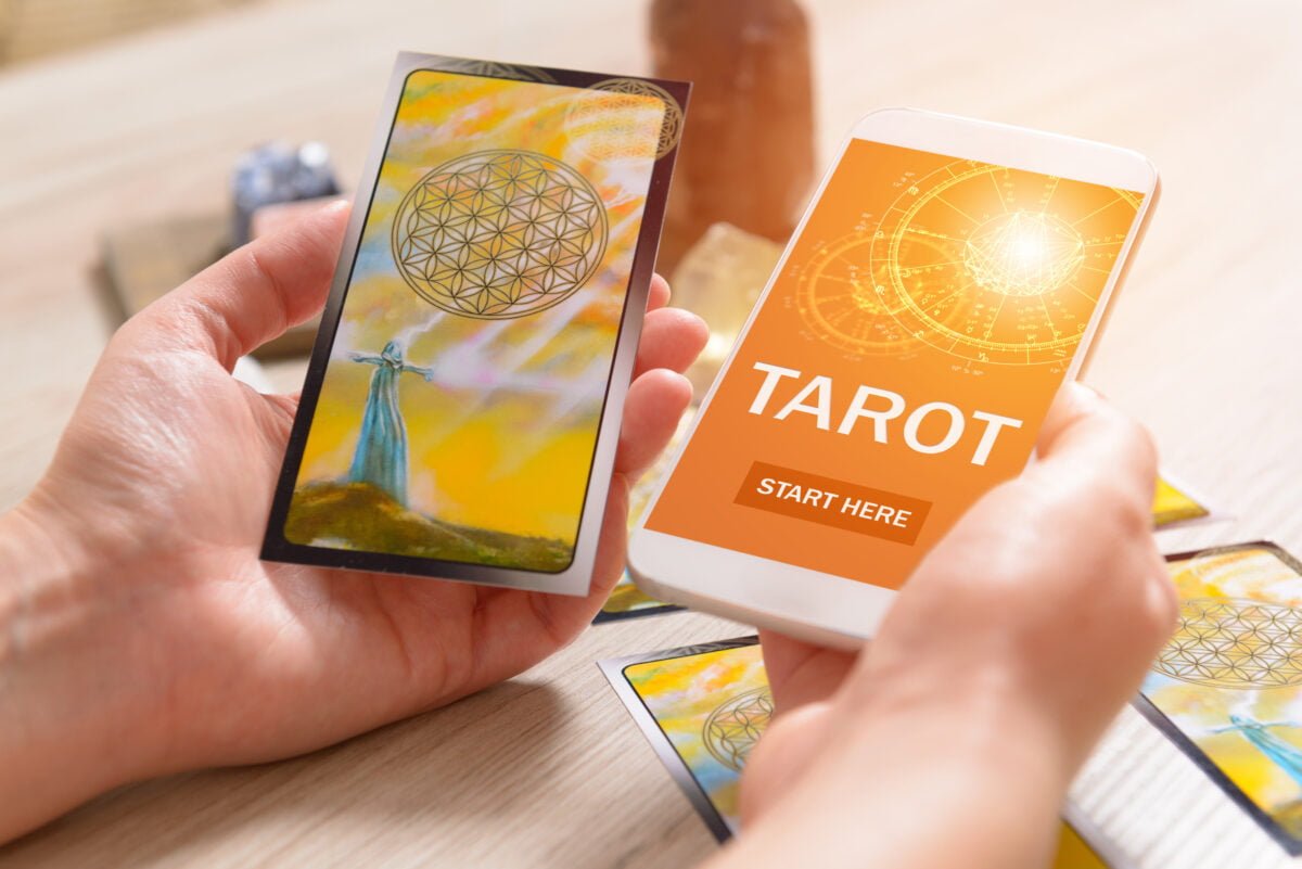 Psychic Readings UK — Online Psychic & Tarot Readings (Established 2007)