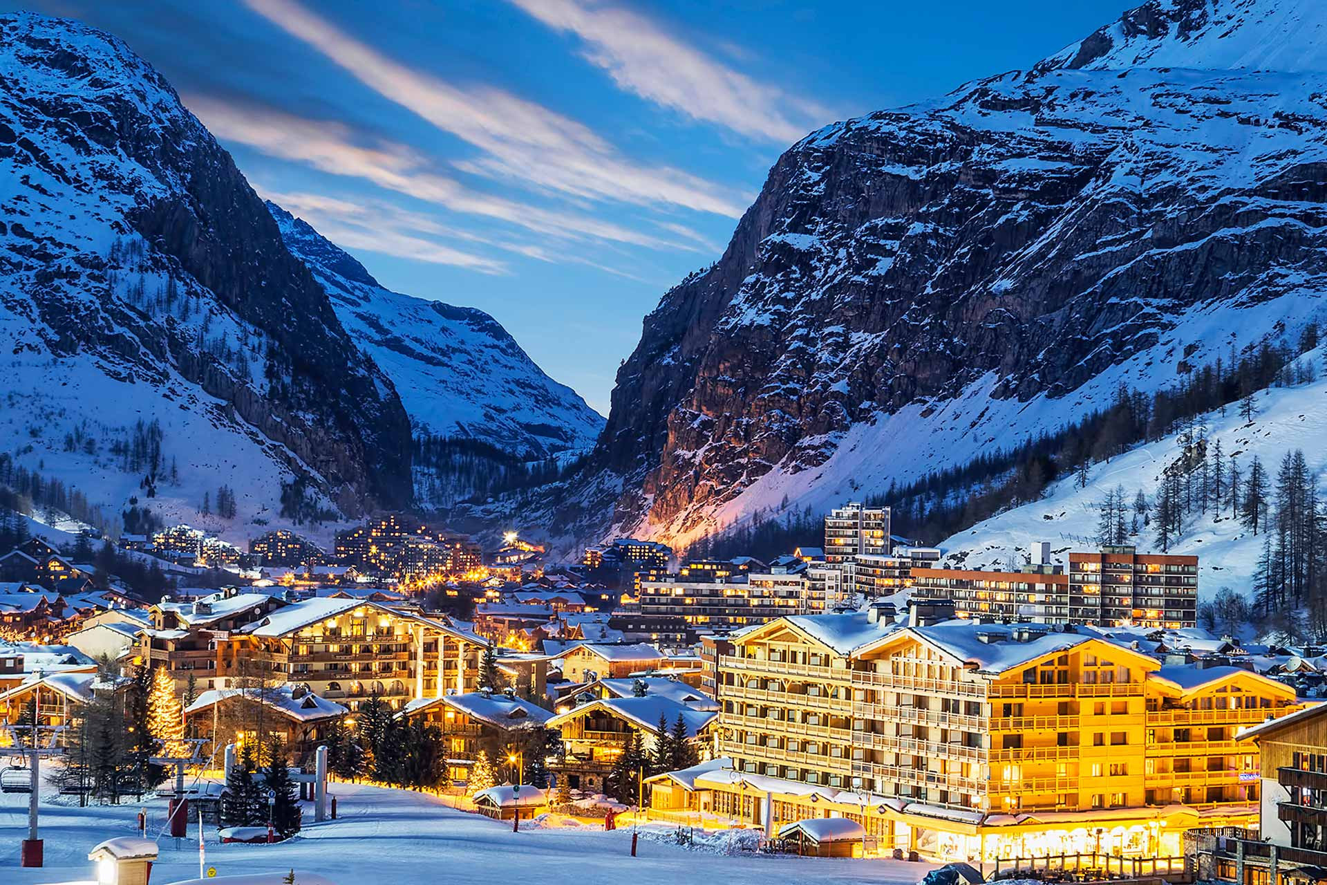 Book Private Transfers to Val D'Isere |  Val D'isere